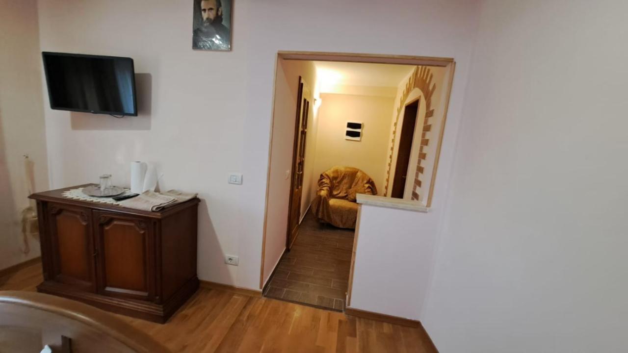 Vila Grecu Hotel Kopacsel Kültér fotó